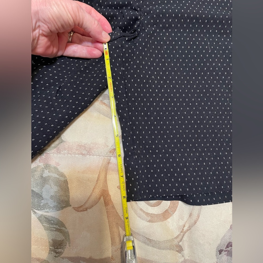 Women’s Stretchy Bermuda Short - Picture 4 of 6